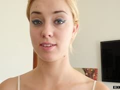 Stiefschwester beim Blasen und Poppen (0)